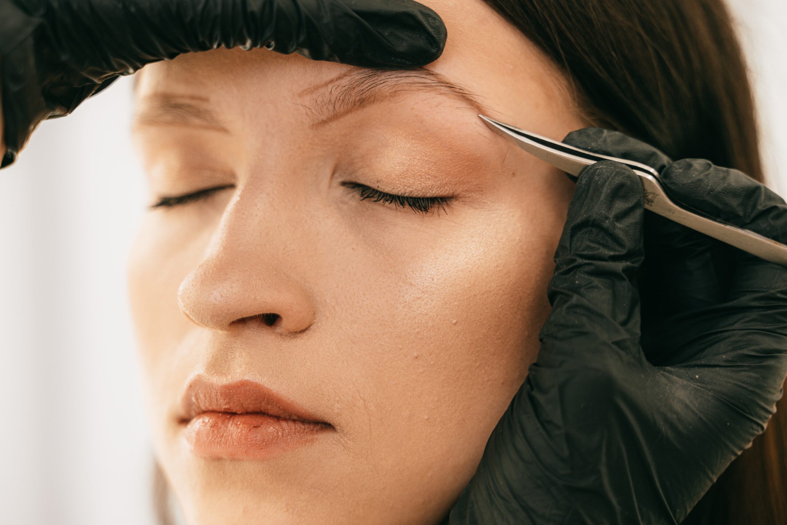 5 Benefits of Microblading Your Eyebrows