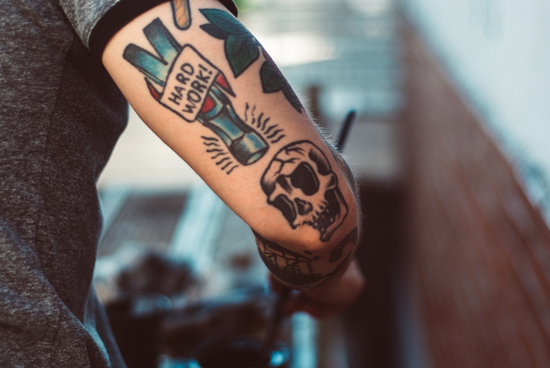 How to Choose the Right Tattoo For You: A Comprehensive Guide