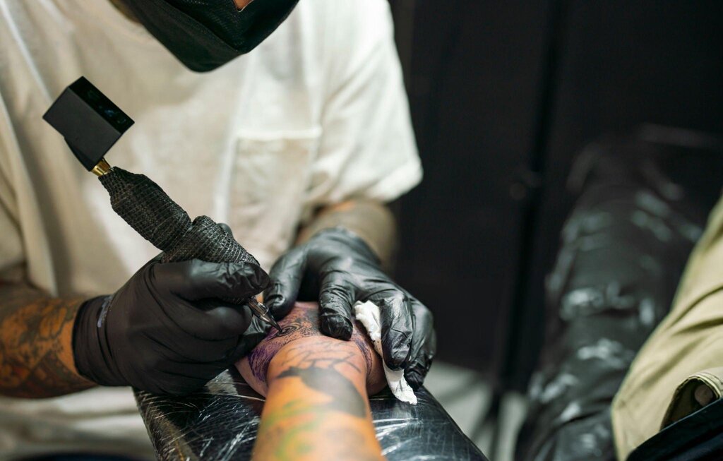 tattoo_artist_in_buffalo